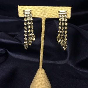 Three string teardrop clip earrings